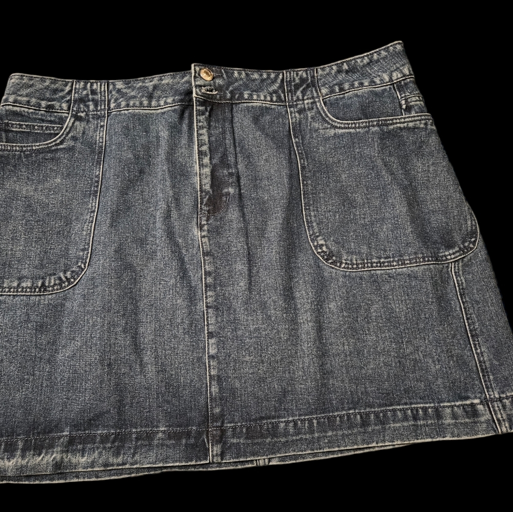 Denim short skirt